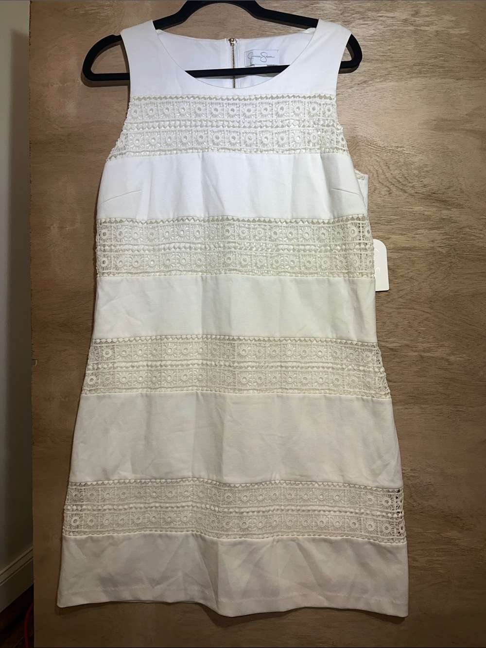 Jessica Simpson Cream Lace-Trim Mini Shift Skirt Size 12. Read description.